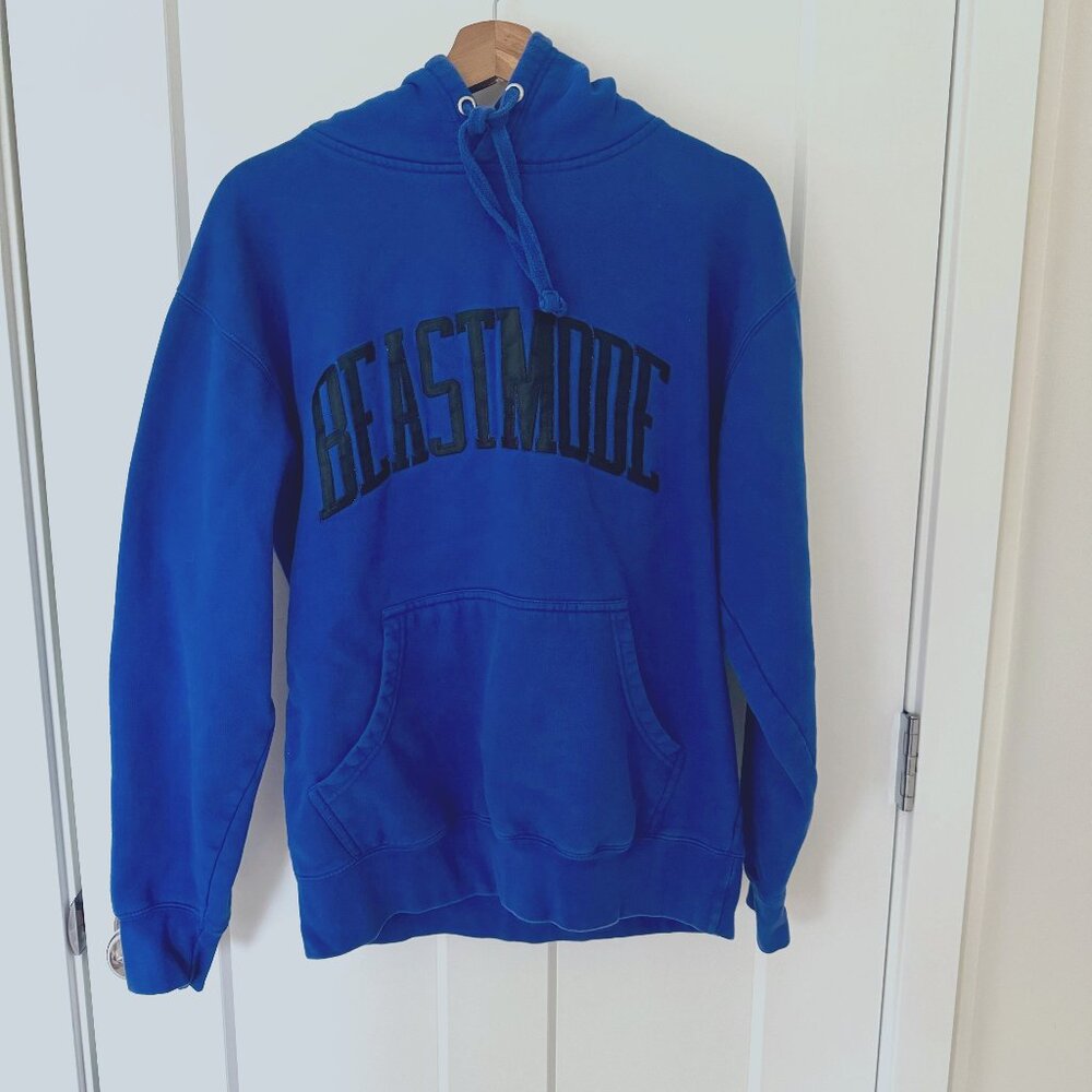 Official Beastmode Marshawn Lynch Sweatshirt Hoodie - Size Medium - 100% Cotton
